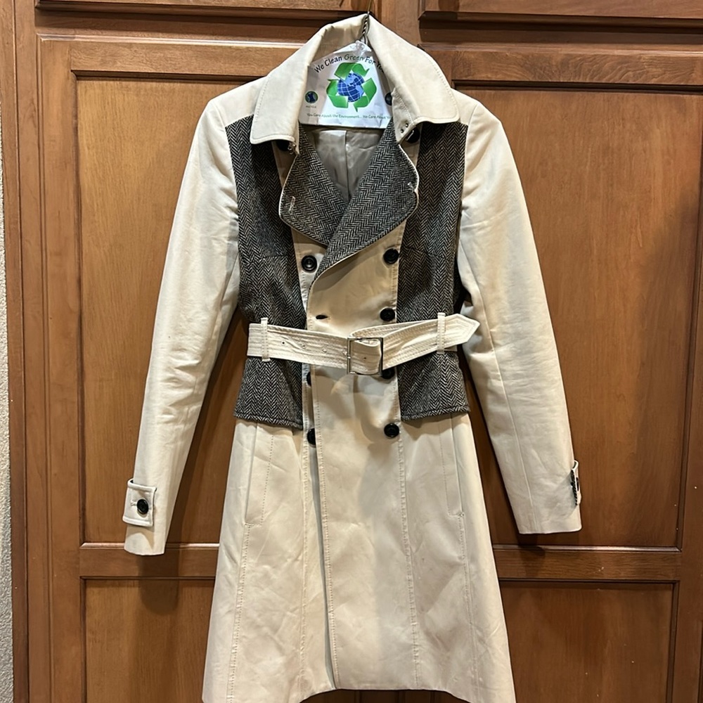 Karen Millen size 4 trench coat tan and herring bone